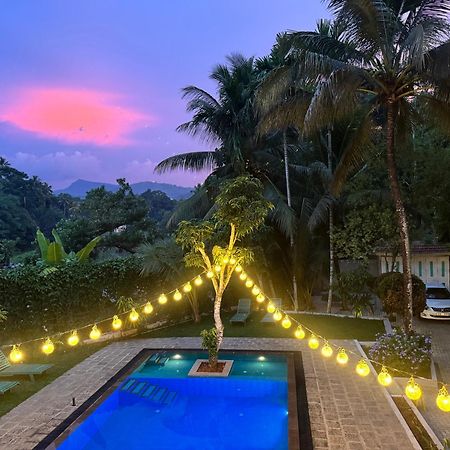Heavens Holiday Resort Tennekumbura Exterior photo