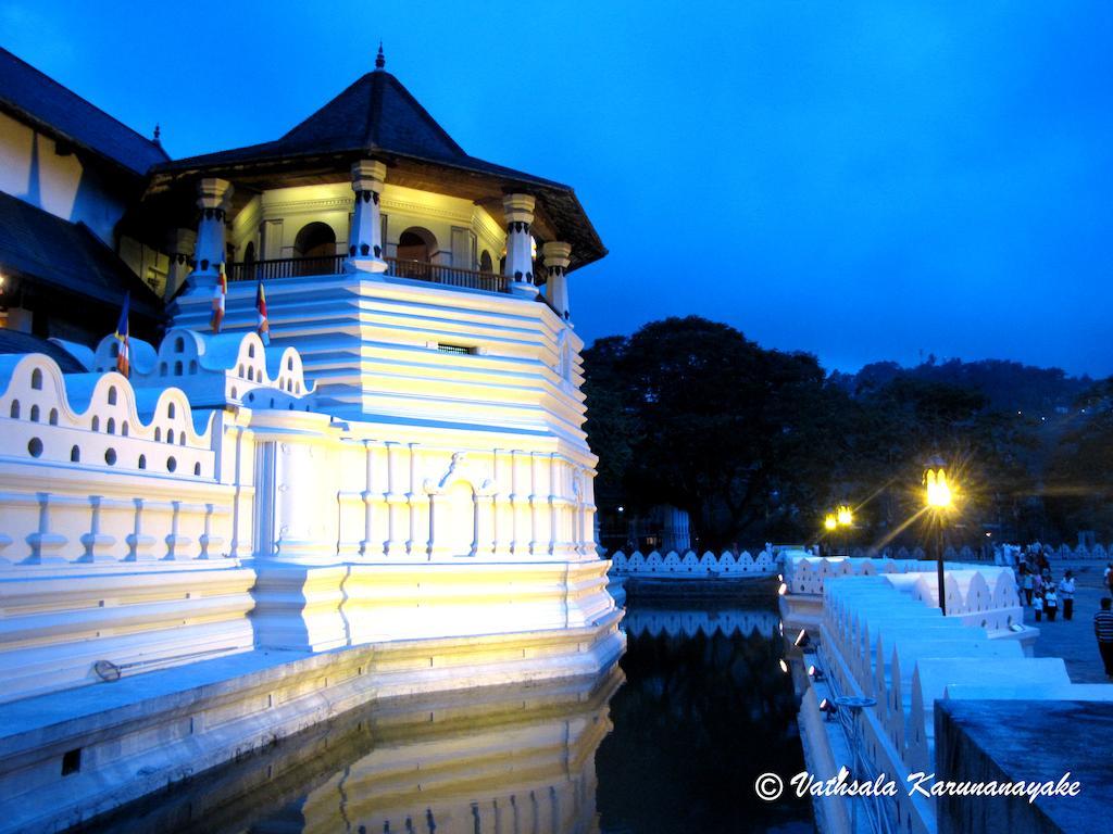 Heavens Holiday Resort Tennekumbura Exterior photo